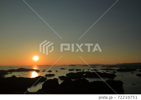 九十九島の夕景 72210751