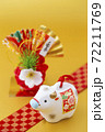 丑年の正月素材 72211769