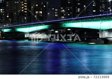 水辺のにぎわい創出する隅田川橋梁のライトアップ 『佃大橋』 72213669