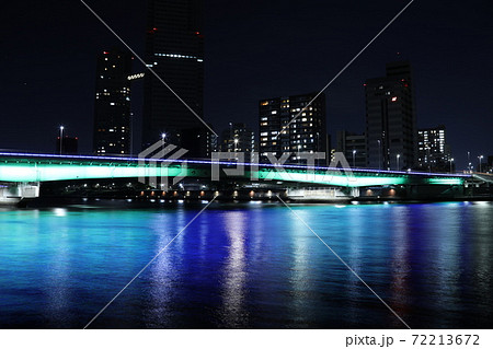 水辺のにぎわい創出する隅田川橋梁のライトアップ 『佃大橋』 72213672