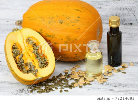 Oil made from pumpkin seeds Oil made from pumpkin seeds 72214693