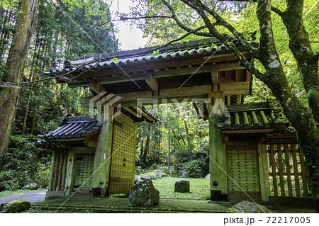 談山神社　東大門　奈良県桜井市 72217005