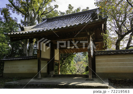 長岳寺　大門　奈良県天理市 72219563