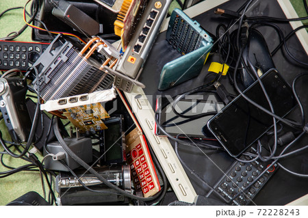 Assorted electronic products e-waste Assorted electronic products e-waste 72228243