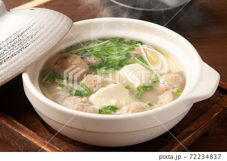 鶏つみれと豆腐の鍋 72234837