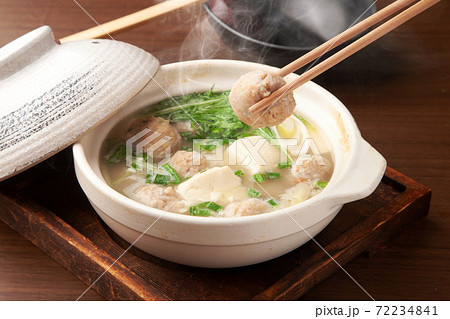 鶏つみれと豆腐の鍋 72234841