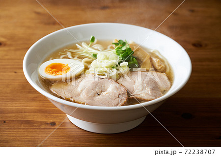 焼豚がたっぷり乗った中華そば(醤油味) 焼豚がたっぷり乗った中華そば(醤油味) 72238707