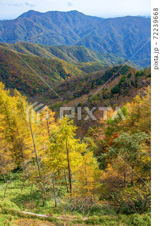 日光　半月峠第2駐車場からの眺望　　紅葉景色　秋景色　　 72239668