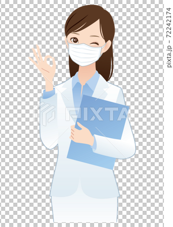 マスクをした白衣の女性 72242174