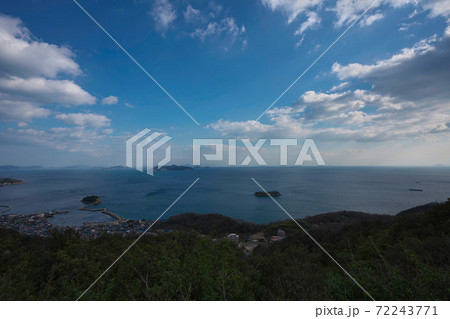 《広島県》晴れの日、グリーンラインから眺める風景 72243771