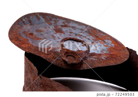 Old rusty tincan on white background Old rusty tincan on white background 72249503