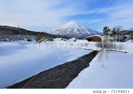 羊蹄山と喜茂別川(北海道喜茂別町) 羊蹄山と喜茂別川(北海道喜茂別町) 72249621
