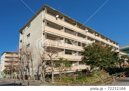東京都江東区辰巳一丁目の都営辰巳団地 東京都江東区辰巳一丁目の都営辰巳団地 72252166