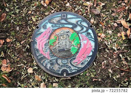 札幌市のデザインマンホール蓋 72255782
