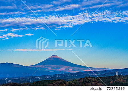 （静岡県）箱根西麓の野菜畑　富士山 72255816