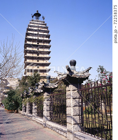 昆明の東寺塔 72258375