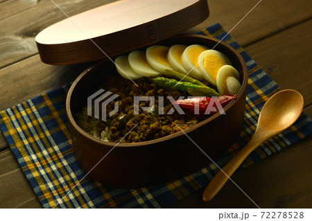 ドライカレー弁当 72278528