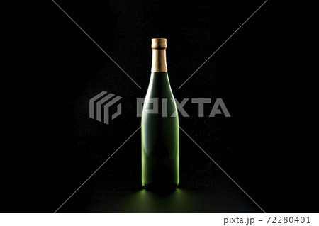 かっこいい日本酒瓶 かっこいい日本酒瓶 72280401