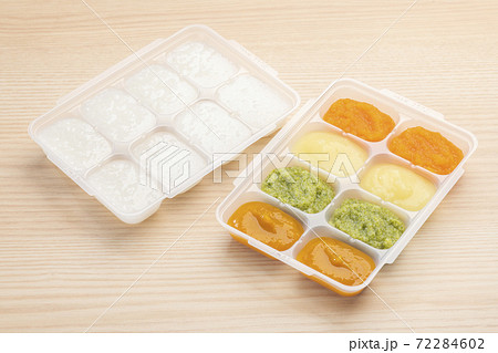 離乳食を小分けで冷凍保存 72284602