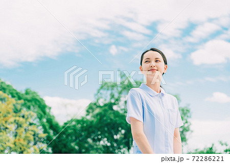 青空と看護師 72286221