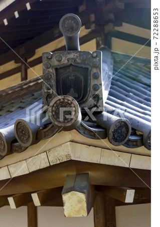 成田山新勝寺の鬼瓦 72288653