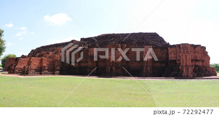 Panorama, The ruin square base of the main brick stupa of Khao Klang Nok on left side Panorama, The ruin square base of the main brick stupa of Khao Klang Nok on left side 72292477