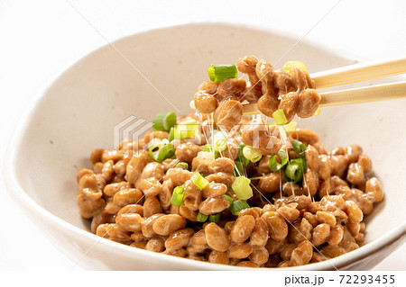 納豆箸上げ。(白バック) 納豆箸上げ。(白バック) 72293455