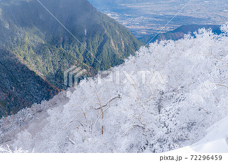 山岳風景 冬の燕岳 【長野県】の写真素材 [72296459] - PIXTA