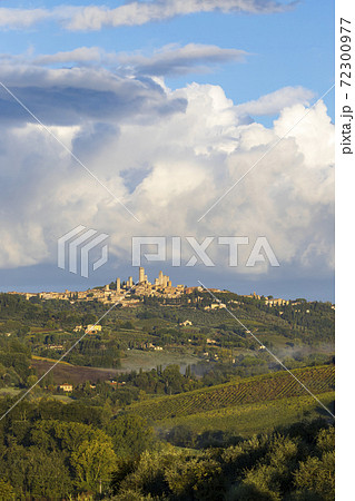 San Gimignano, UNESCO site, Tuscany, Italy San Gimignano, UNESCO site, Tuscany, Italy 72300977