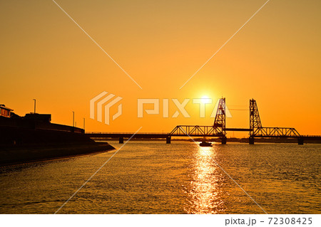 大川市 筑後川昇開橋の夕景 大川市 筑後川昇開橋の夕景 72308425