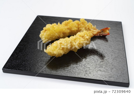 2尾のえびの天ぷら 72309640