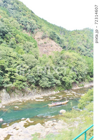 嵯峨野トロッコ列車からの景色　保津川下り　 72314607