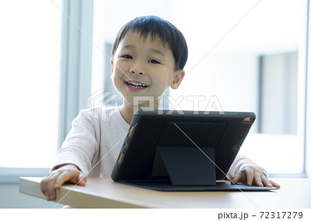 タブレット学習 リビング タブレット学習 リビング 72317279
