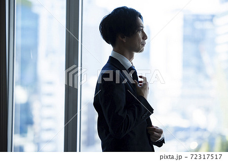 男性 スーツ 身支度 男性 スーツ 身支度 72317517