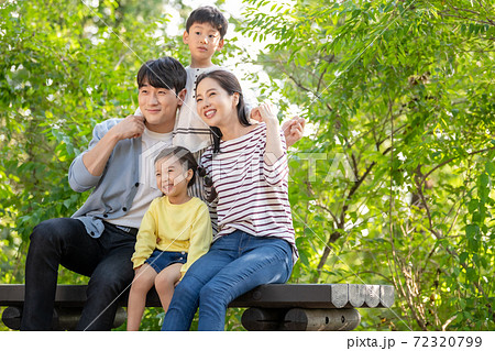 家族 ファミリー 夫婦 72320799