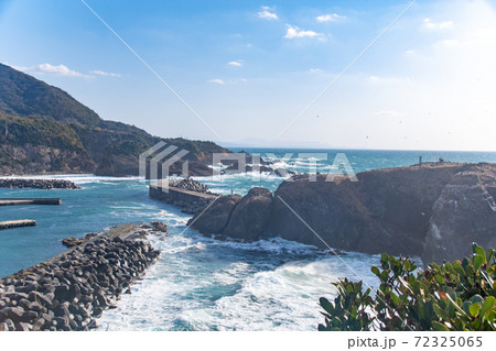 島根半島・日本海の風景　経島　島根県出雲市大社町 72325065