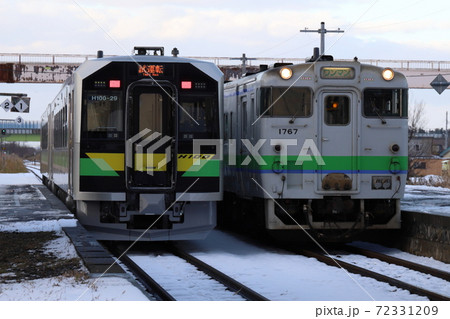 H100形とキハ40形 72331209