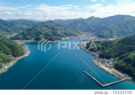 愛媛県西予市 三瓶湾の風景 愛媛県西予市 三瓶湾の風景 72332719