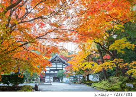 秋の南禅寺 秋の南禅寺 72337801