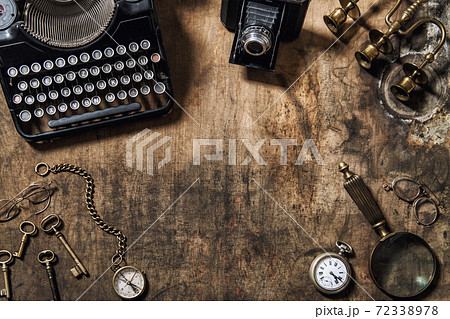 Flat lay retro still life Antique typewriter vintage photo camera Flat lay retro still life Antique typewriter vintage photo camera 72338978