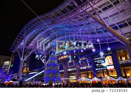 JR博多駅 駅前 クリスマスイルミネーション JR博多駅 駅前 クリスマスイルミネーション 72339595