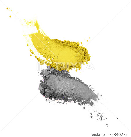 Illuminating and ultimate gray coloured makeup. Illuminating and ultimate gray coloured makeup. 72340275