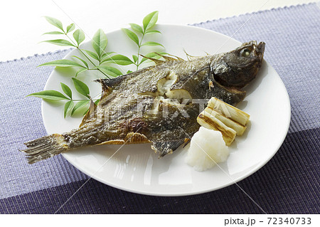 宗八カレイの塩焼き4 72340733