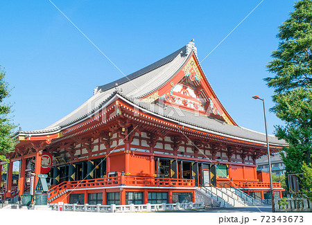 東京都・浅草　浅草寺（せんそうじ）　本堂（観音堂） 72343673