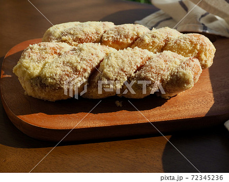 パン 食べ物 フード 72345236