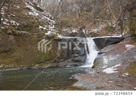 西の郷遊歩道、一休の滝　冬 72346654