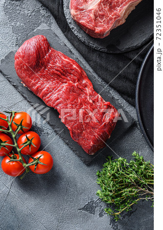 Raw tri tip,bottom sirloin, or tri-tip, triangle Raw tri tip,bottom sirloin, or tri-tip, triangle 72351046