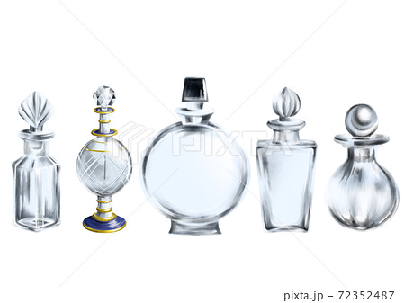 華やかなデザインの香水瓶5本セット 線画無しのイラスト素材