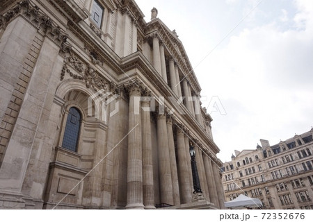 イギリスの街並み 72352676