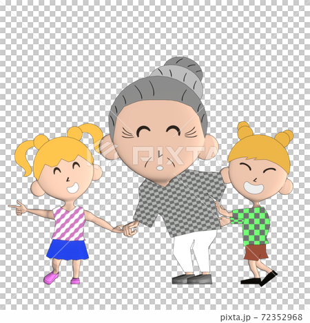 おばあちゃんと楽しく散歩する子供たち 72352968